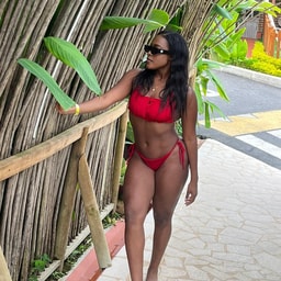 Emma 🍑
