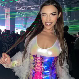 Maddie Raves